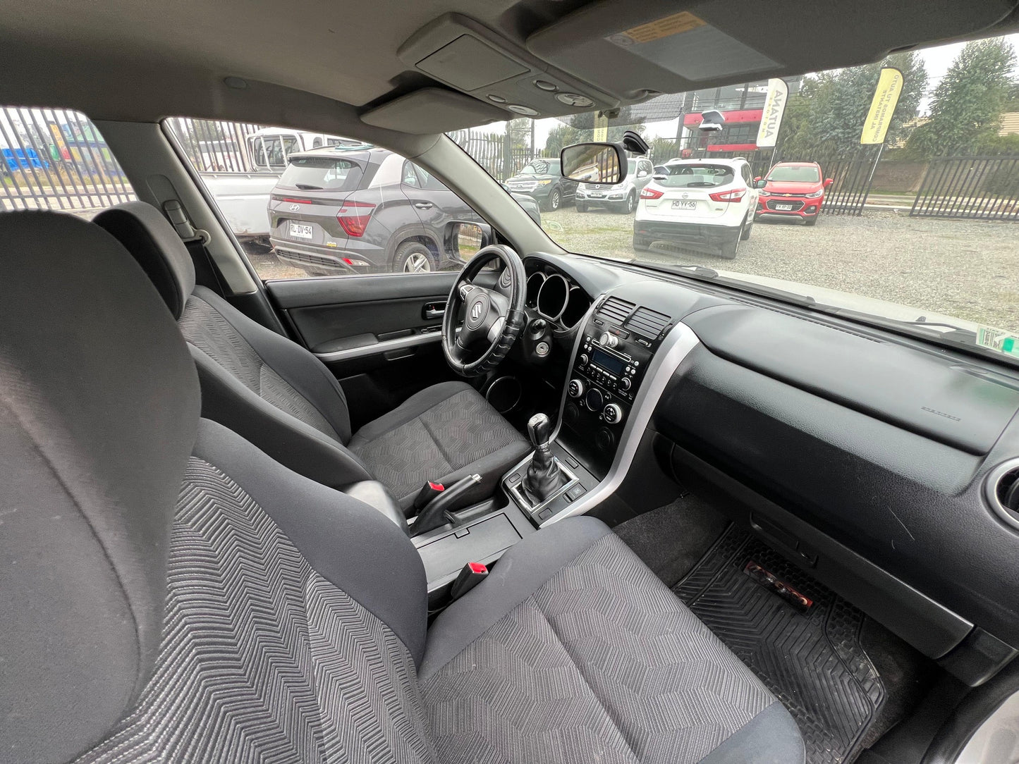 VENDIDO - SUZUKI GRAND NOMADE GLX SPORT 2016