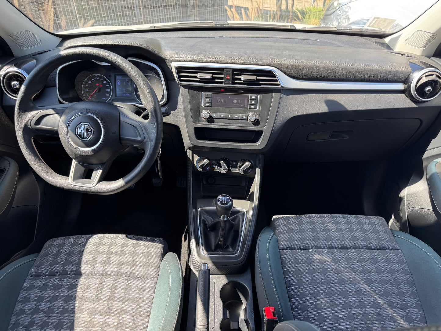 MG ZS STD 1.5 FULL 2020