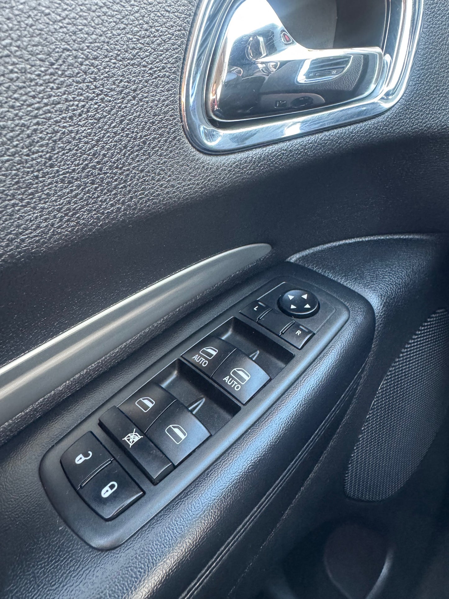 VENDIDA - DODGE DURANGO EXPRESS 2014