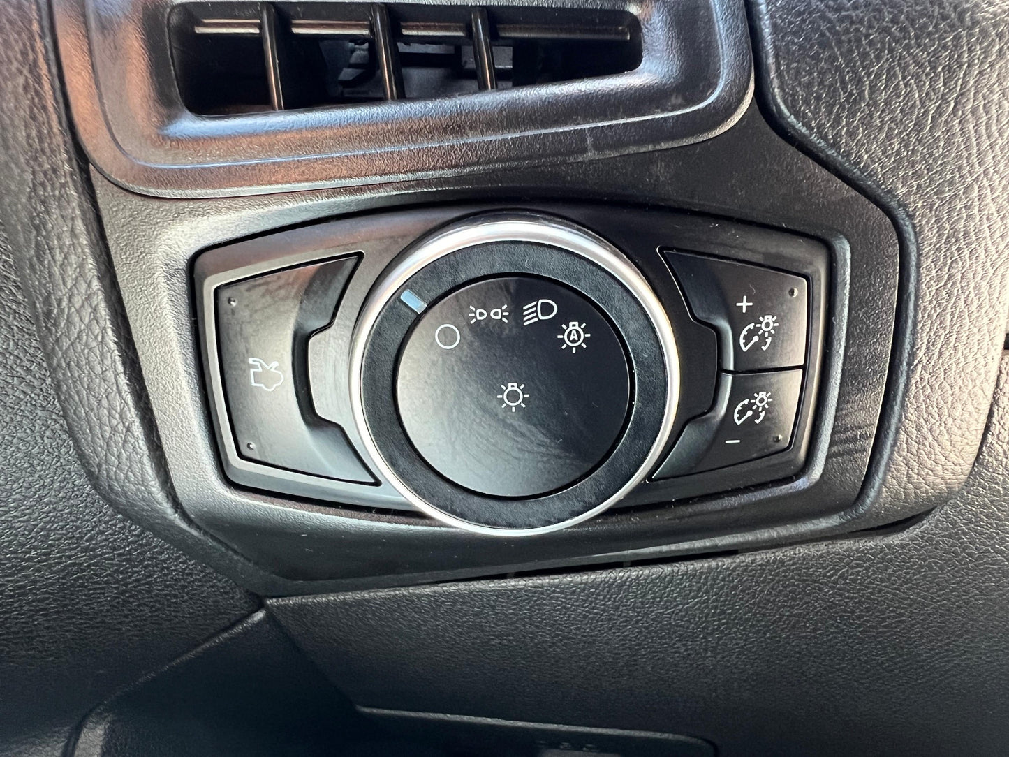 FORD FOCUS SEDAN 2.0 SE FULL 2016