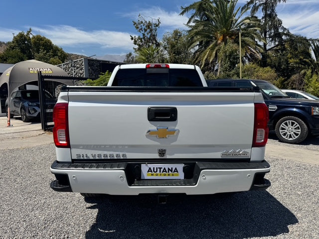 CHEVROLET SILVERADO HIGH COUNTRY