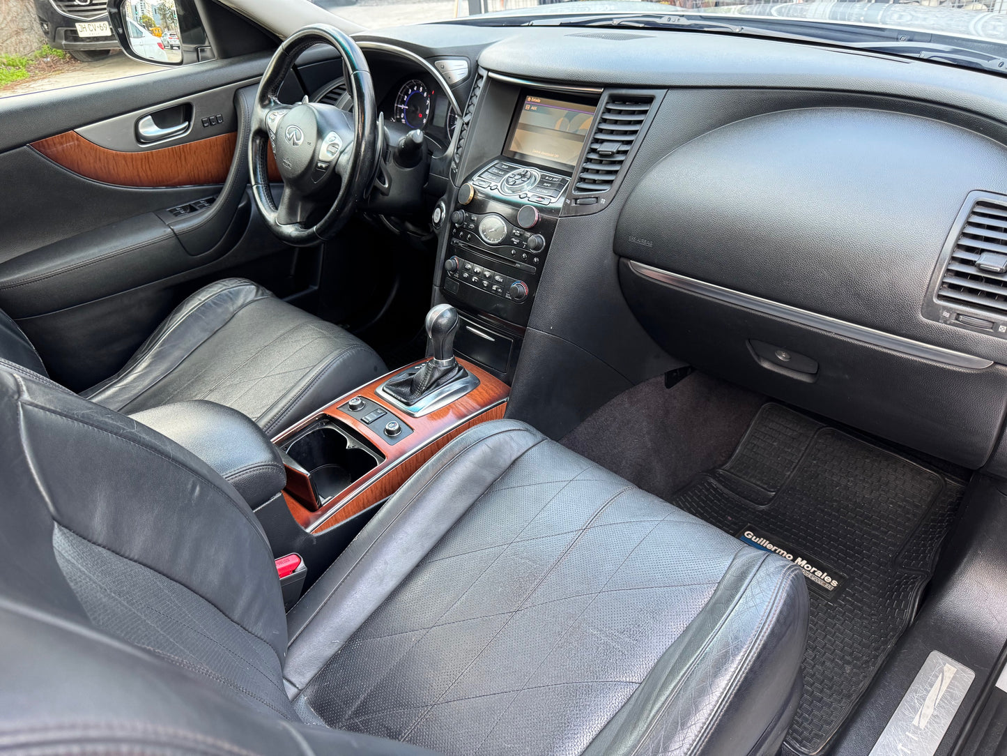 INIFINITI QX70 AWD 2015
