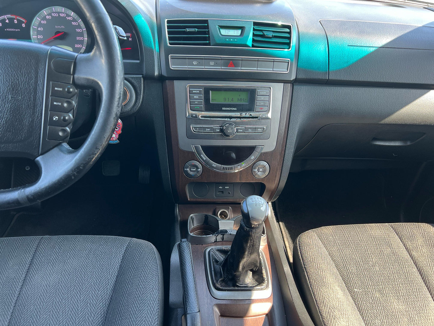 SSANGYONG REXTON W DIESEL 2015