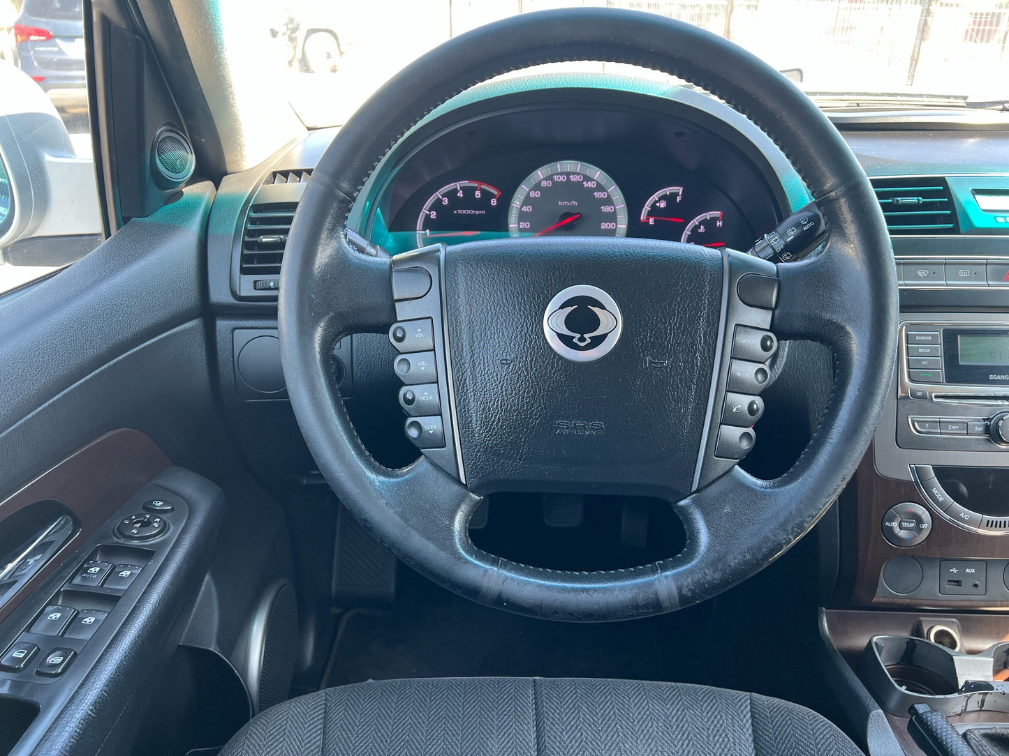 SSANGYONG REXTON W DIESEL 2015