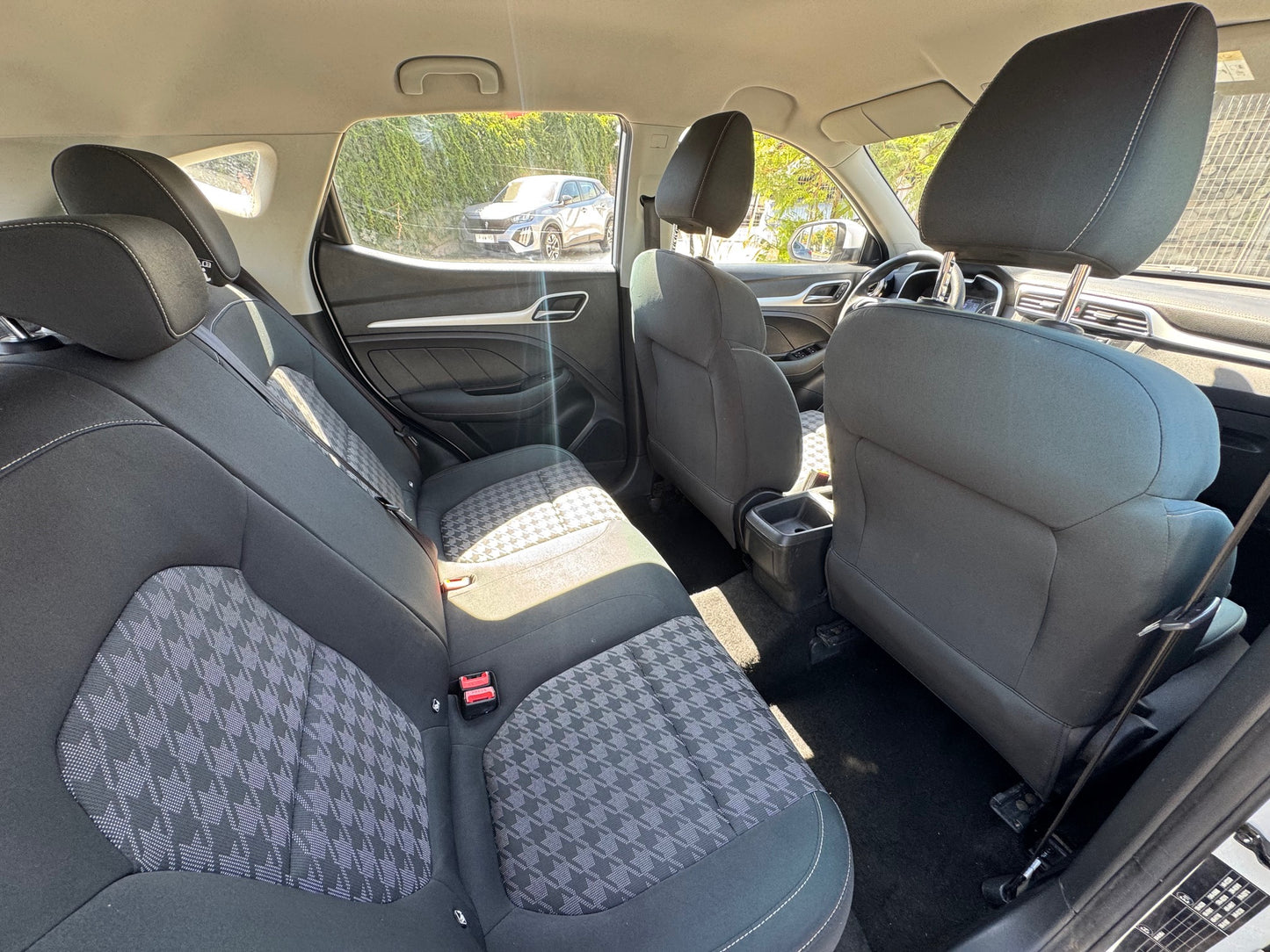 MG ZS STD 1.5 FULL 2020