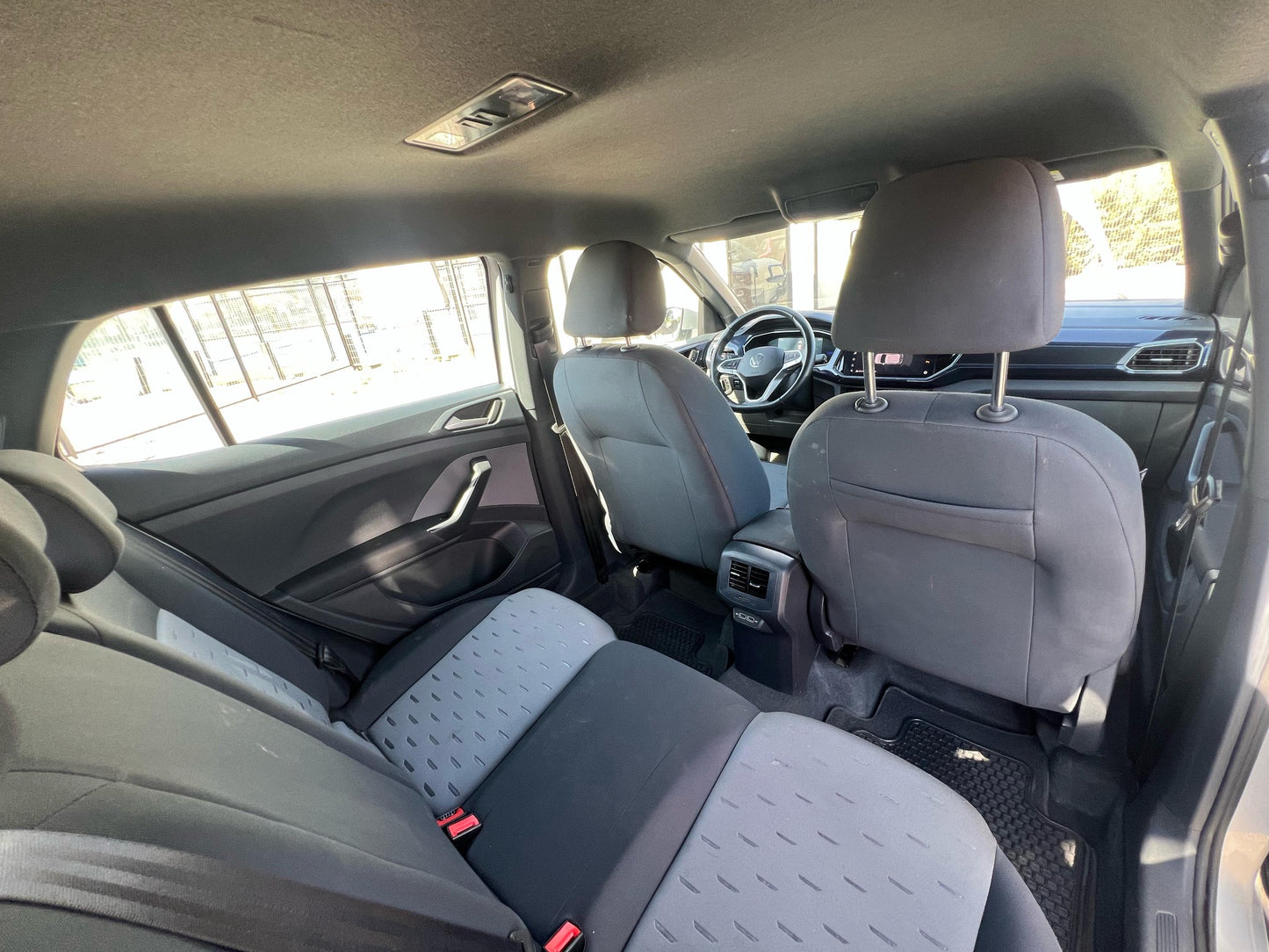 VENDIDA - VOLKSWAGEN TCROSS COMFORTLINE 2023