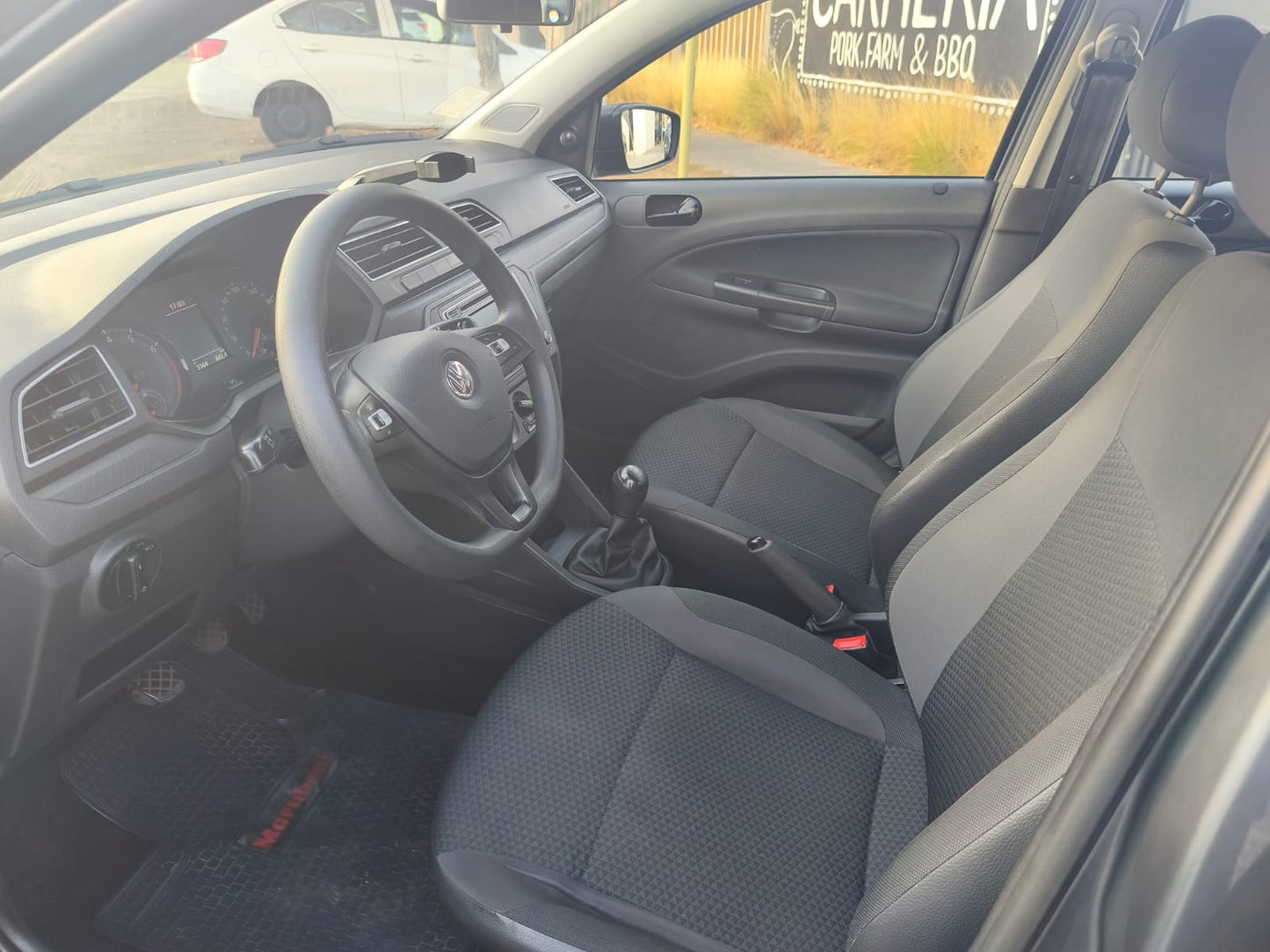 VENDIDO - VOLKSWAGEN VOYAGE TRENDLINE MT 1.6