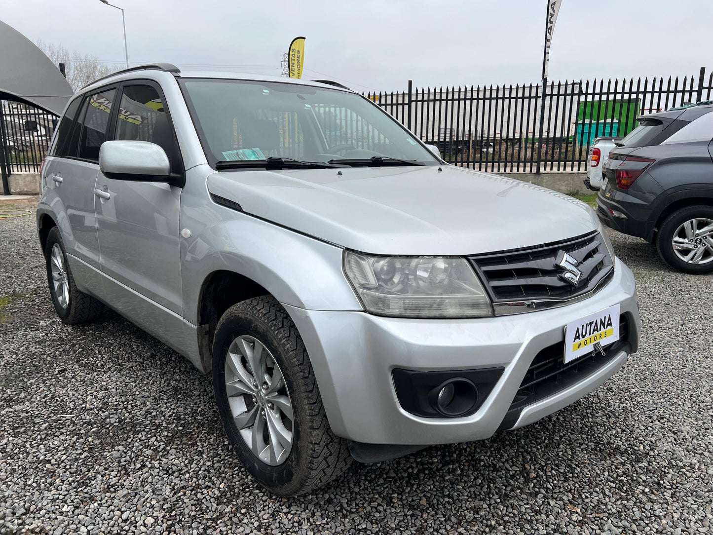 VENDIDO - SUZUKI GRAND NOMADE GLX SPORT 2016