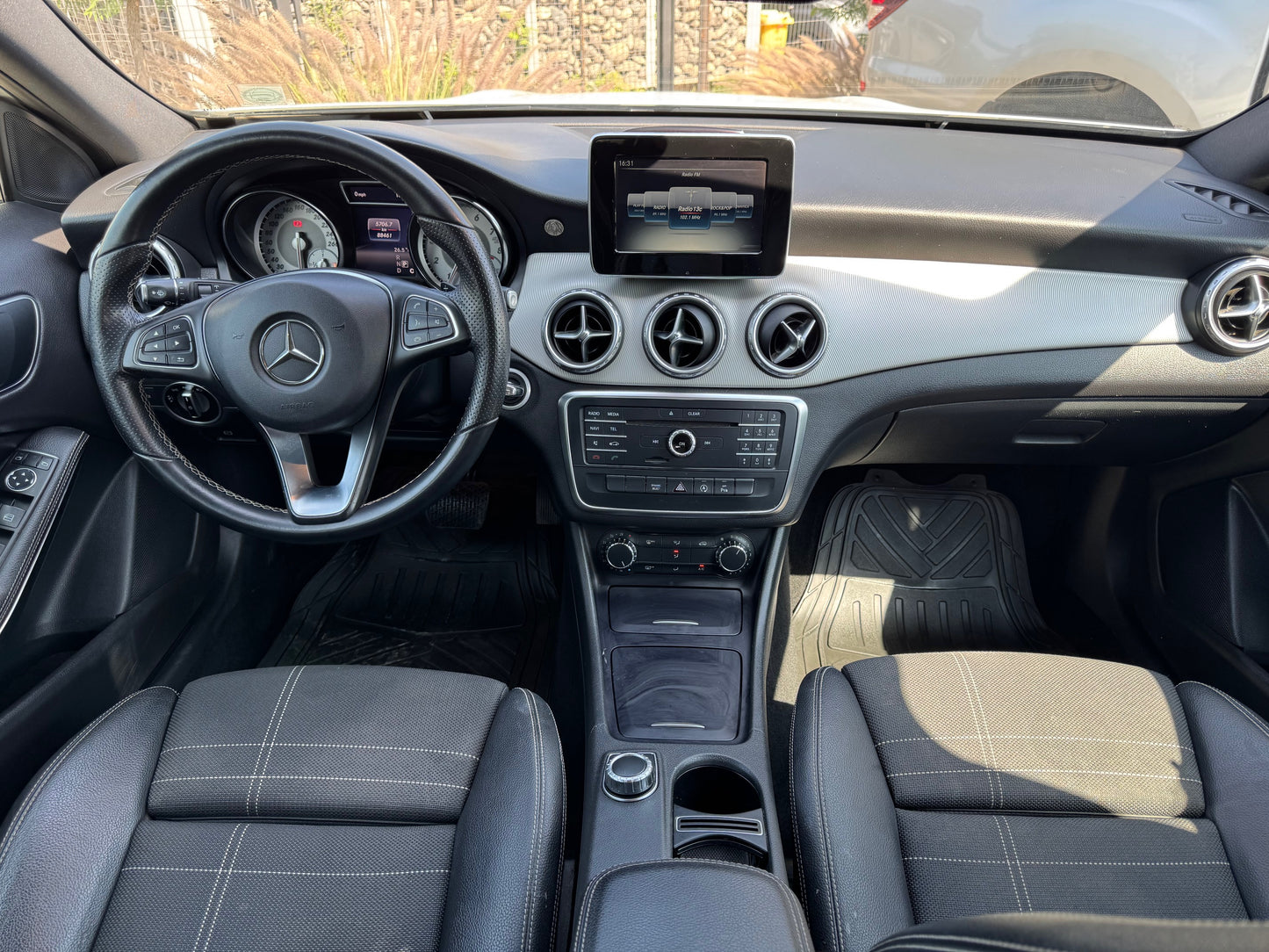 MERCEDES GLA 200 DCT7 2017