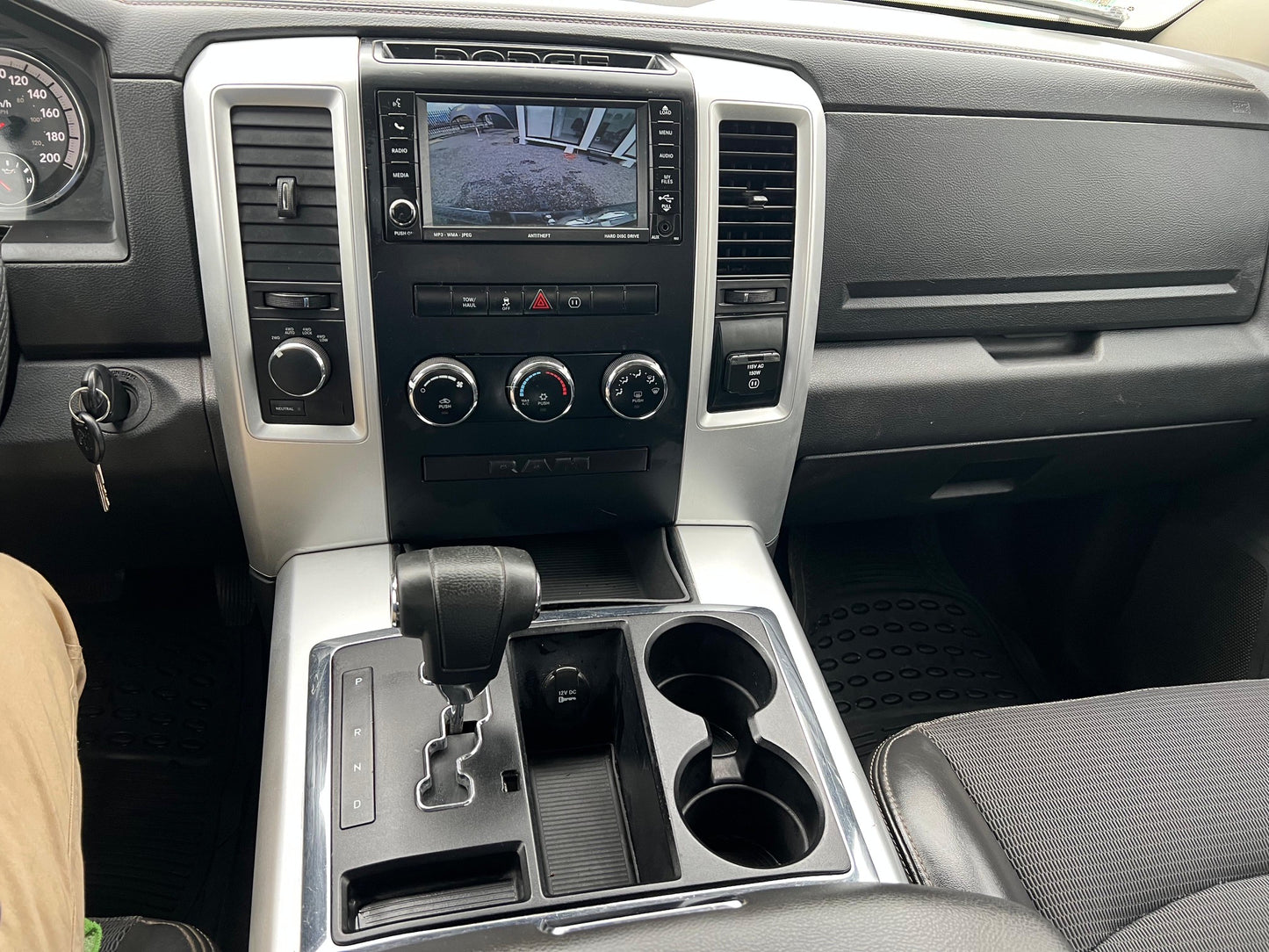 DODGE RAM 4X4 HEMI 2012