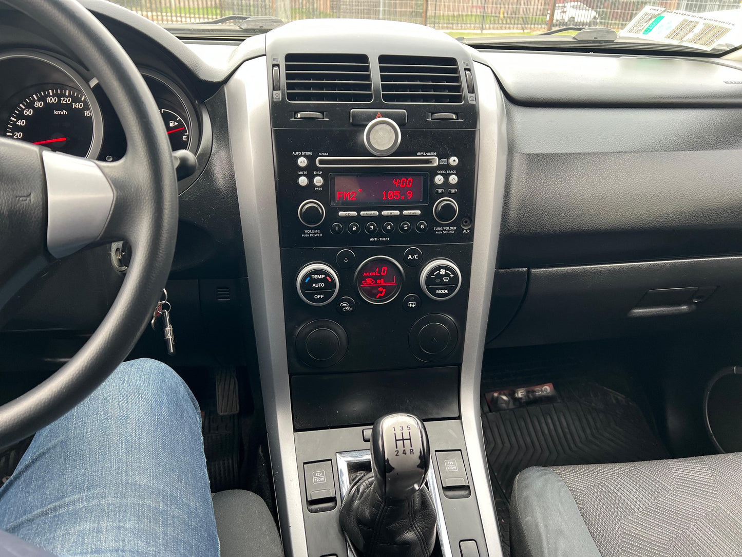 VENDIDO - SUZUKI GRAND NOMADE GLX SPORT 2016