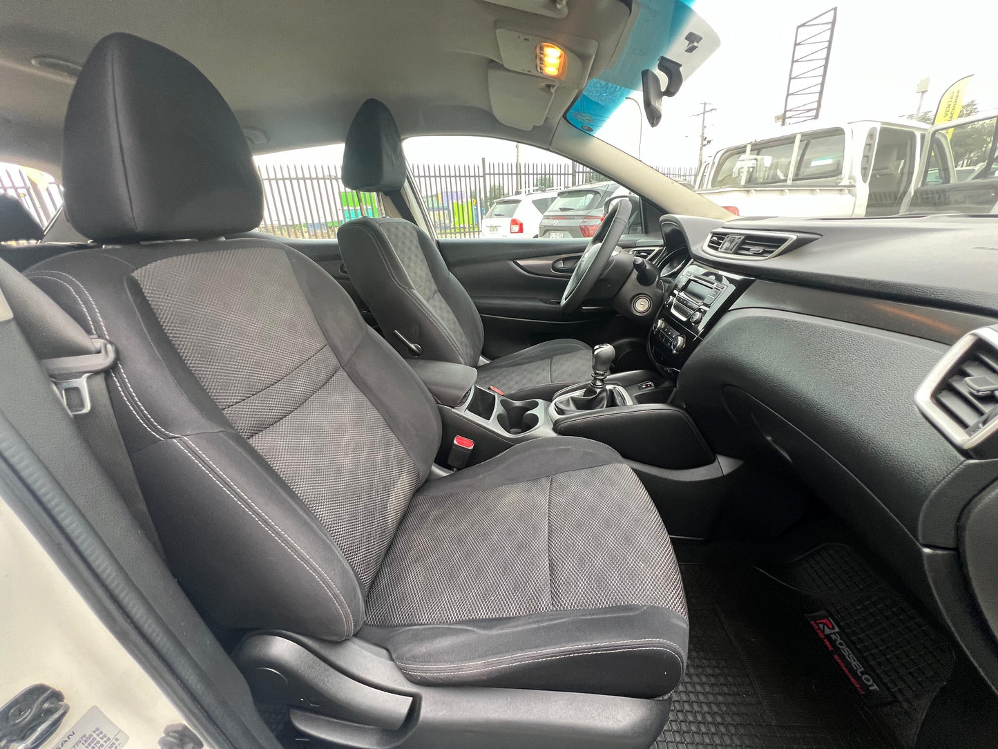 VENDIDA - NISSAN QASHQAI 2.0 2015