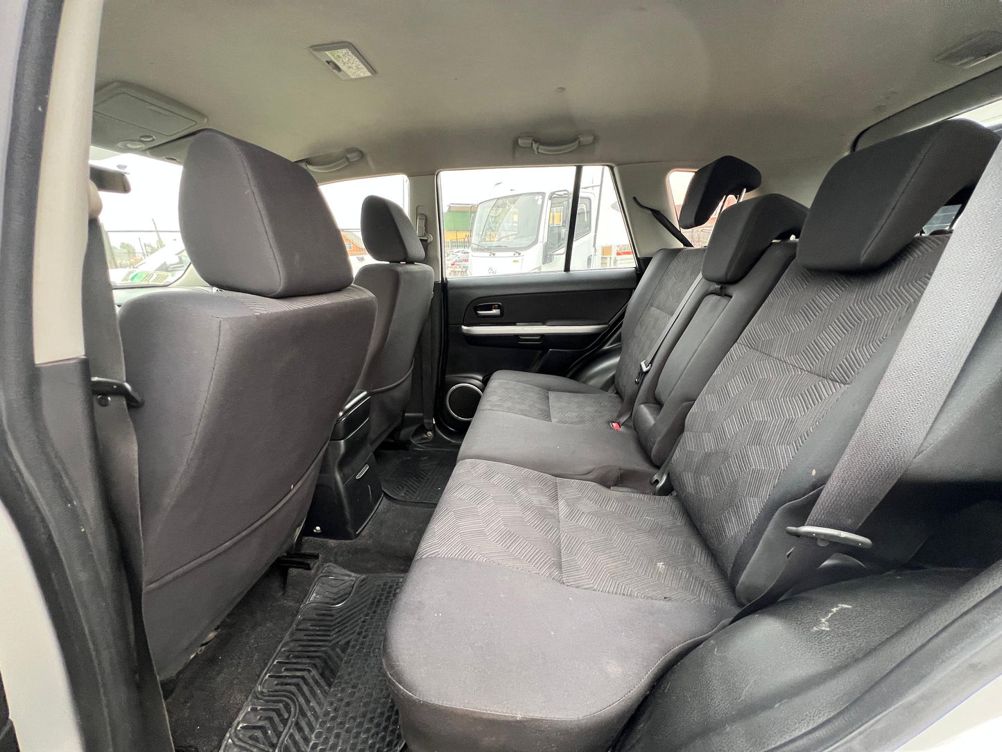 VENDIDO - SUZUKI GRAND NOMADE GLX SPORT 2016
