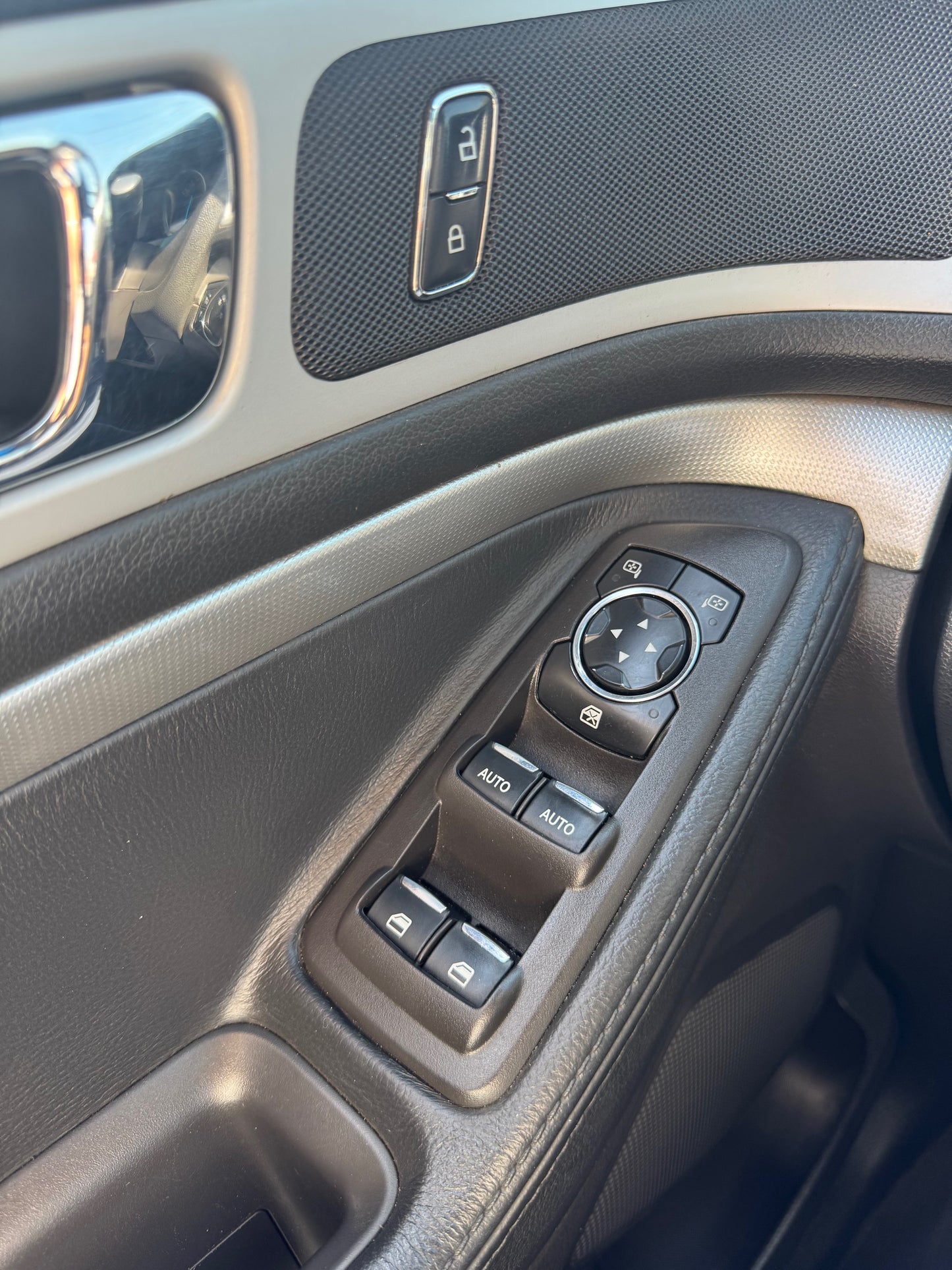 FORD EXPLORER XLT 2016