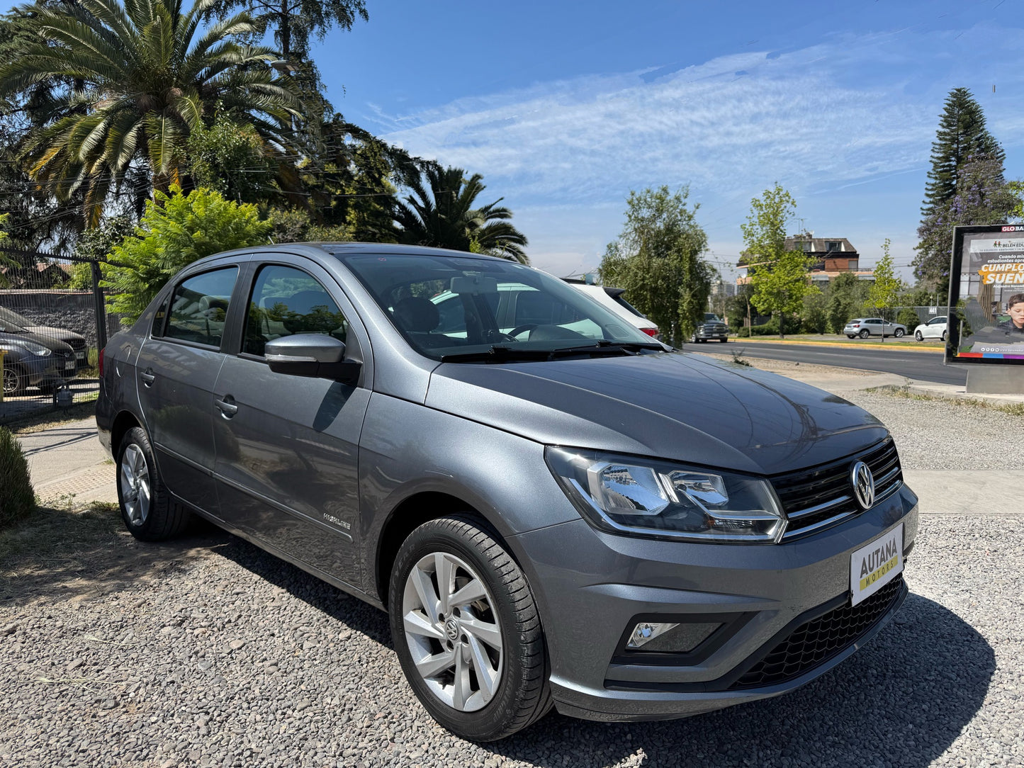 VOLKSWAGEN VOYAGUE HIGHLINE 2021