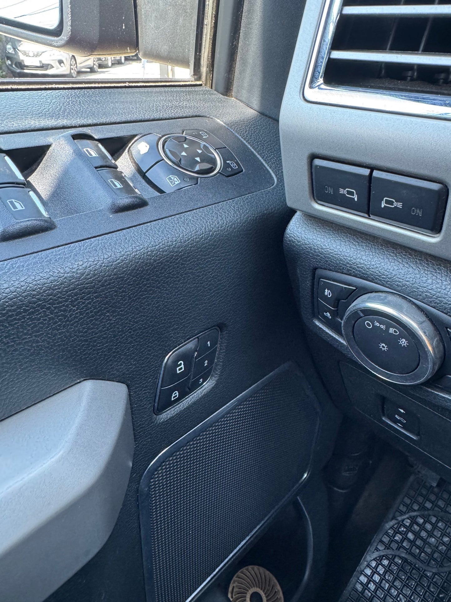 FORD F150 LARIAT SPORT FX4 2016
