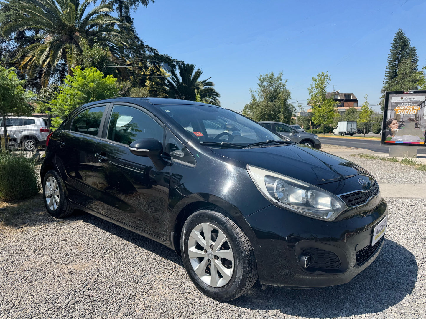 KIA RIO 5 FULL AIRE 2012