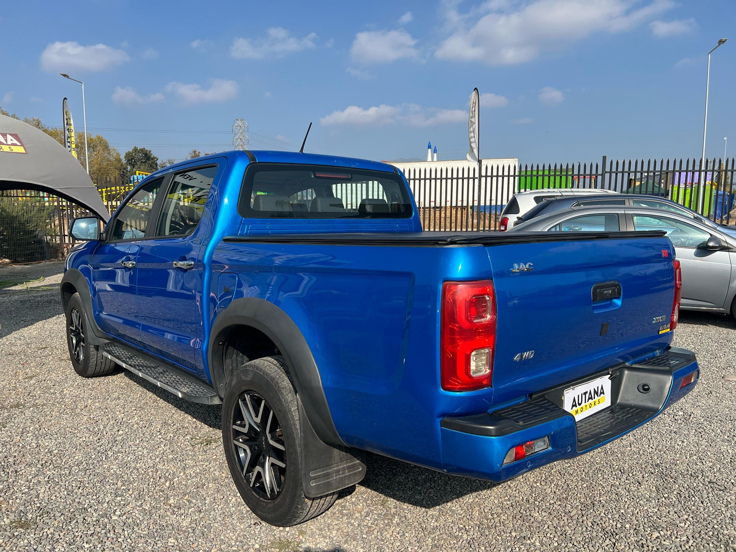 VENDIDA - JAC T8 4X4 2021