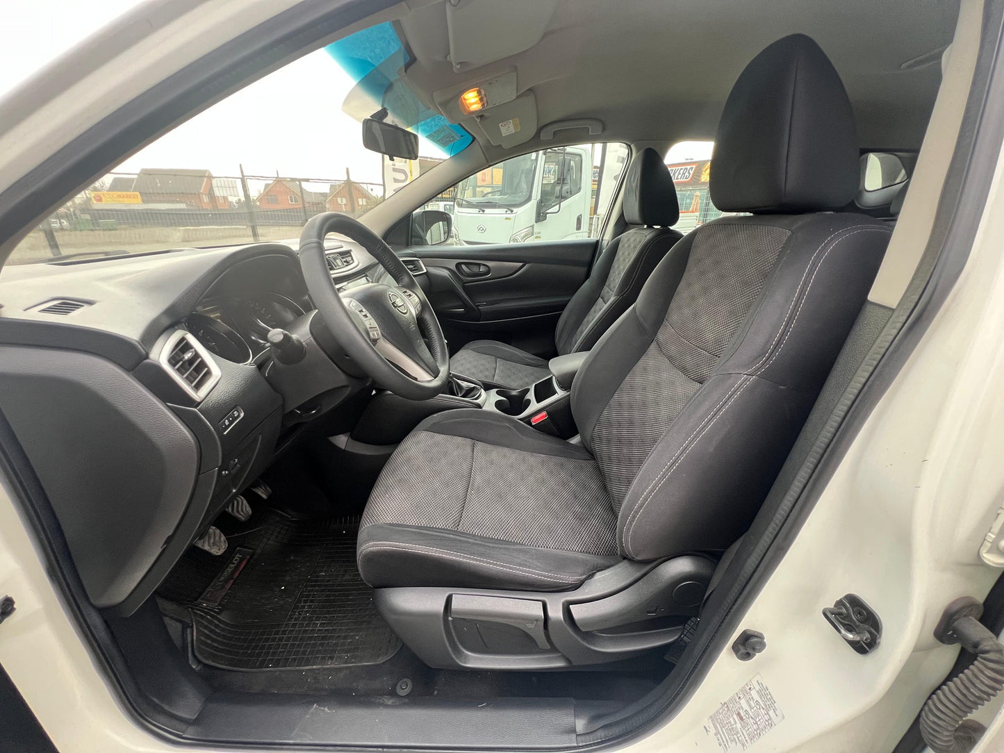 VENDIDA - NISSAN QASHQAI 2.0 2015