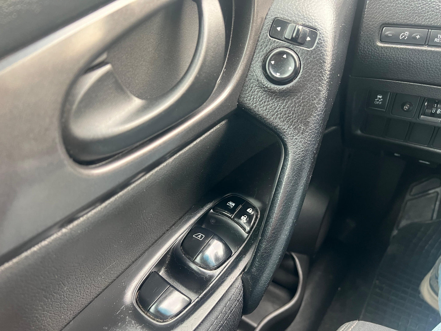 VENDIDA - NISSAN QASHQAI 2.0 2015