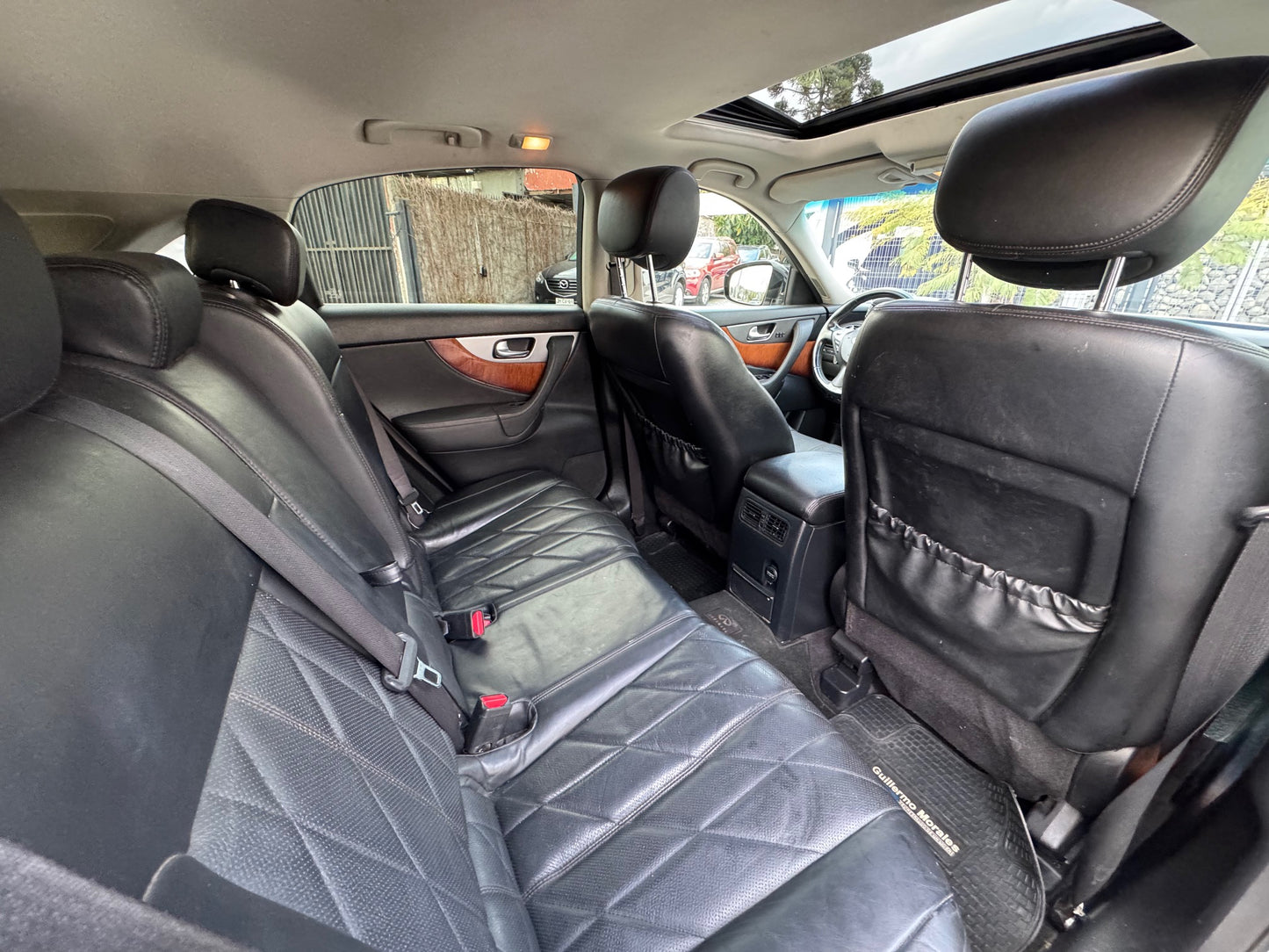 INIFINITI QX70 AWD 2015