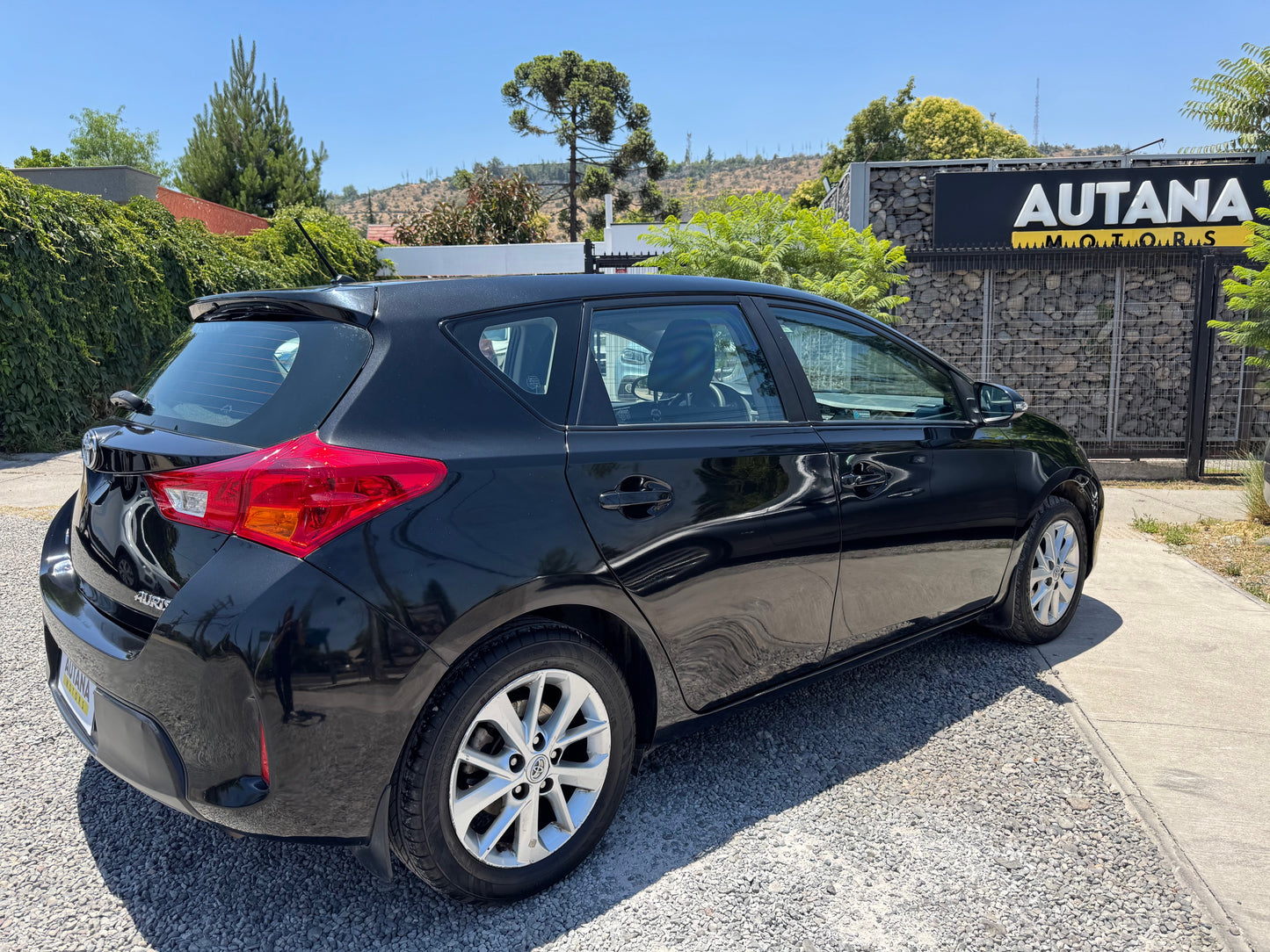 TOYOTA AURIS LEi FULL 2014