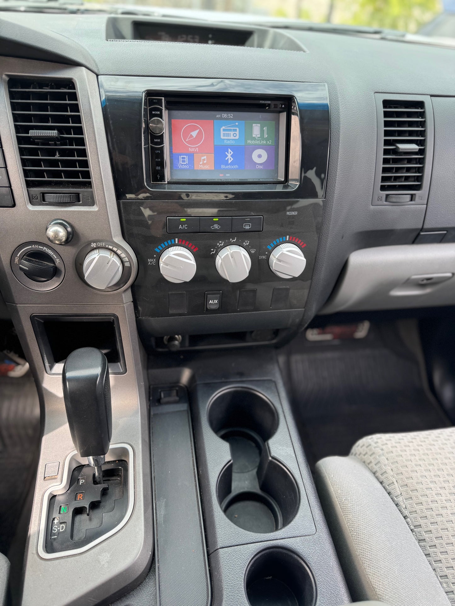 VENDIDA - TOYOTA TUNDRA 4X4