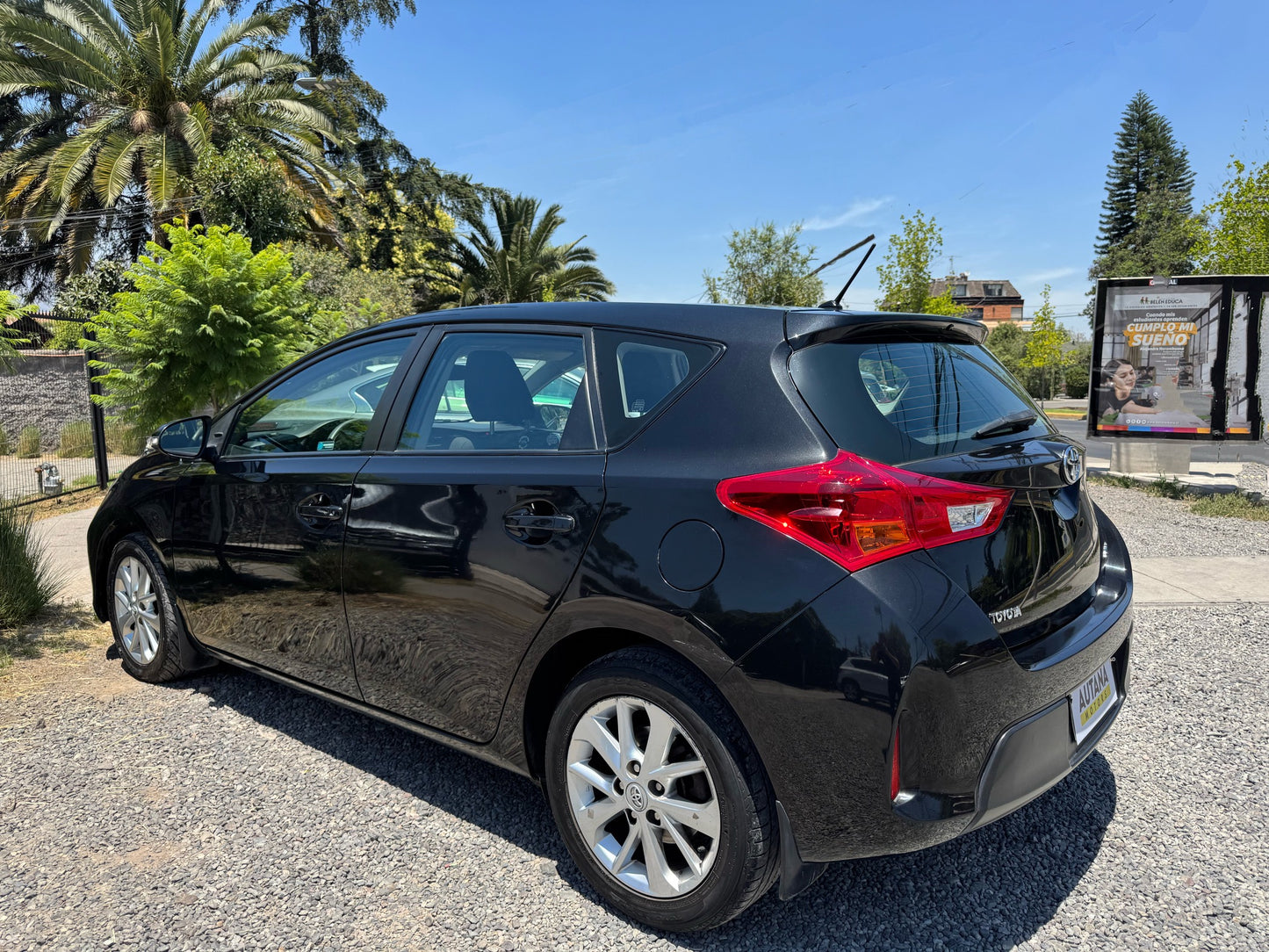 TOYOTA AURIS LEi FULL 2014