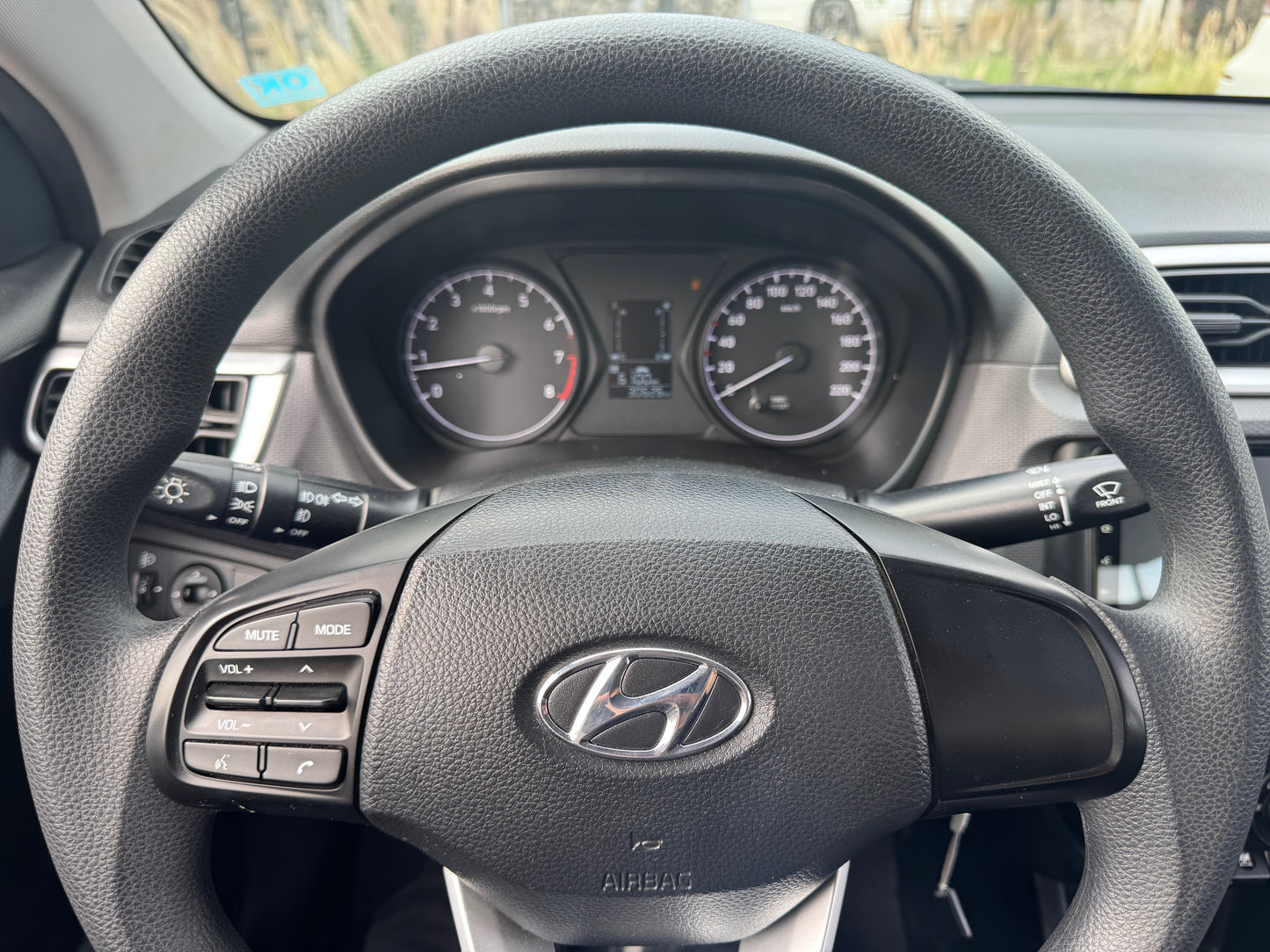 VENDIDO - HYUNDAI VERNA 1.5 FULL 2022