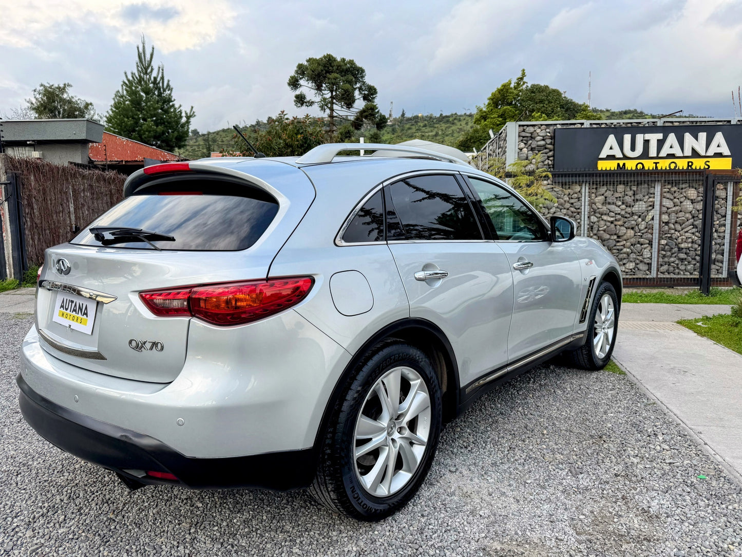 INIFINITI QX70 AWD 2015