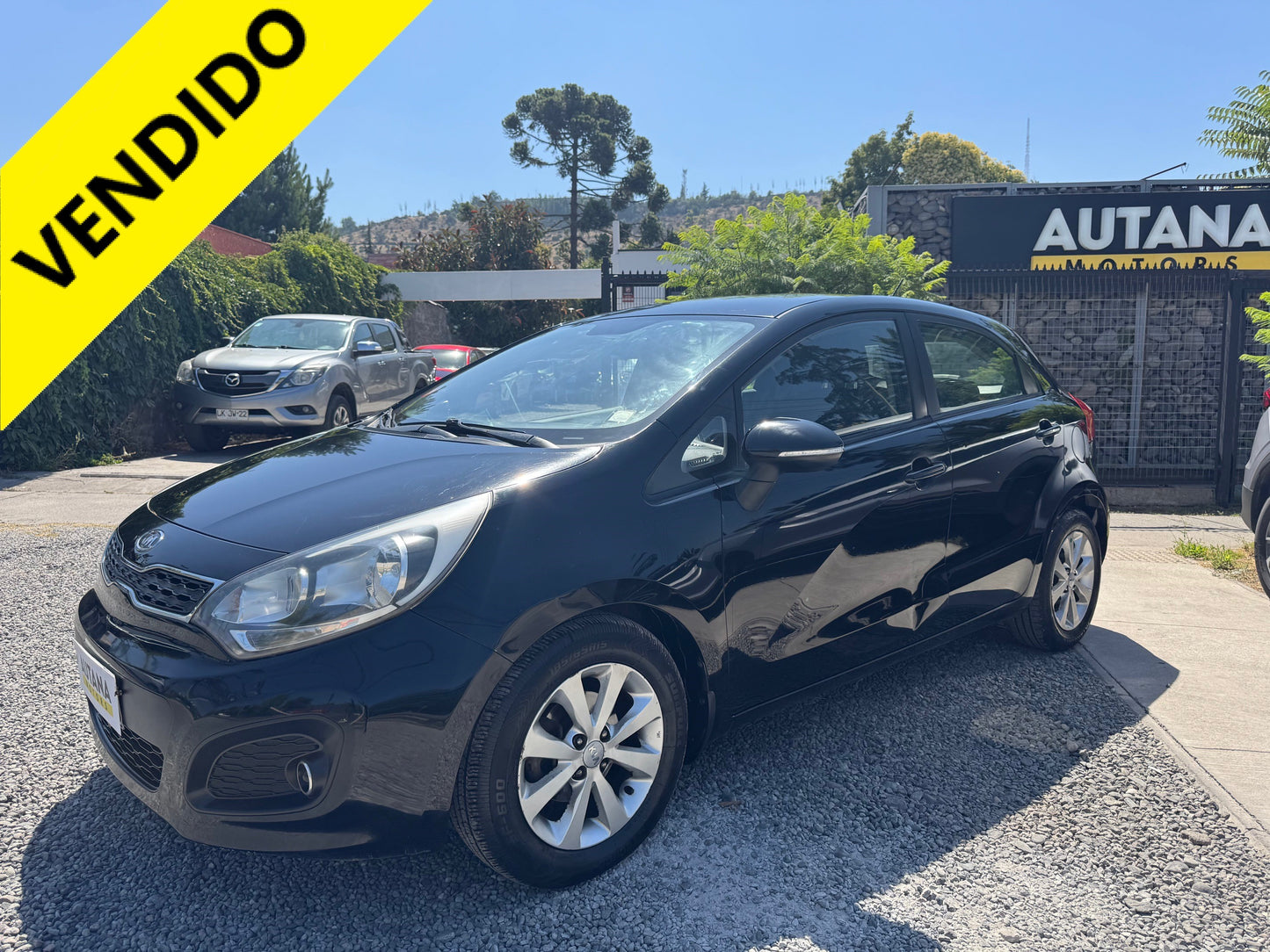KIA RIO 5 FULL AIRE 2012