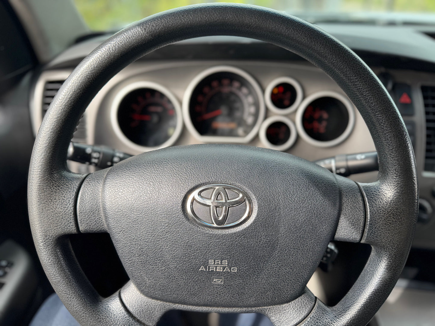VENDIDA - TOYOTA TUNDRA 4X4