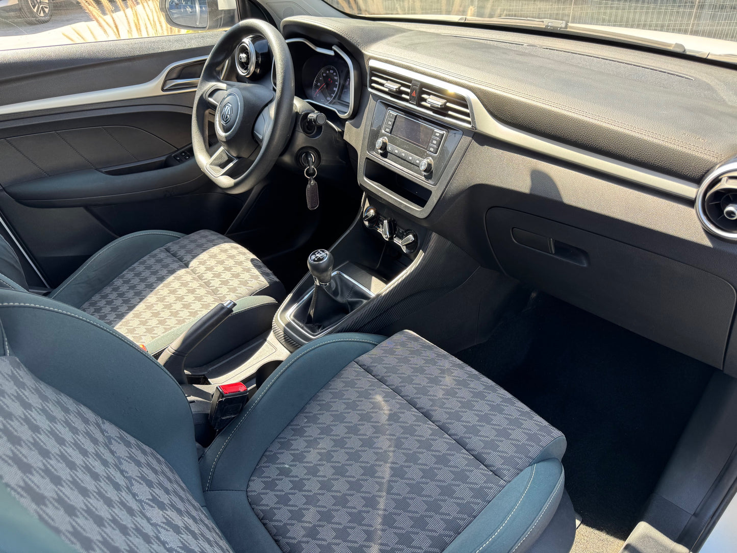 MG ZS STD 1.5 FULL 2020