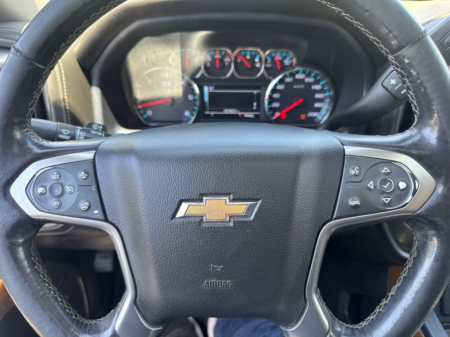 CHEVROLET SILVERADO LTZ 4X4 2019