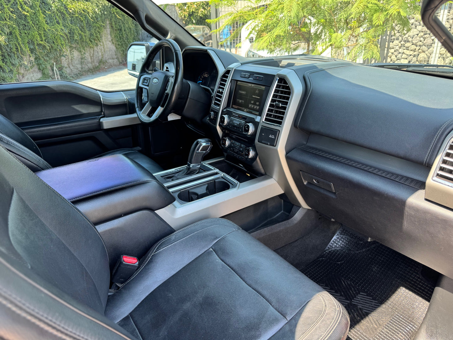 FORD F150 LARIAT SPORT FX4 2016
