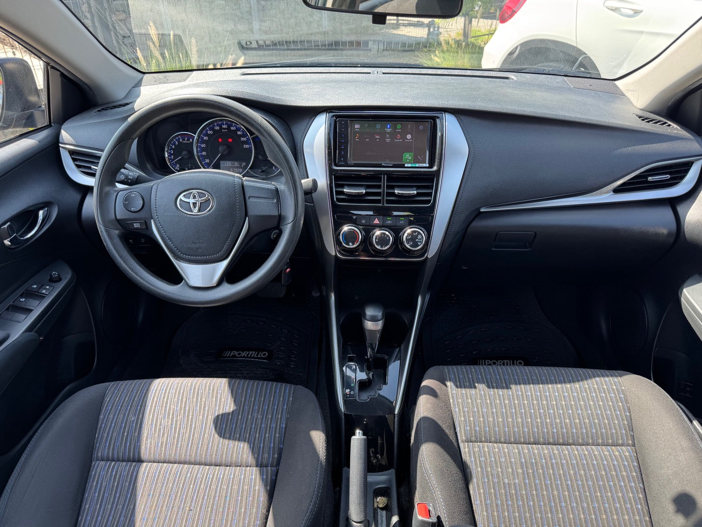 TOYOTA YARIS E AUTOMATIC 2019