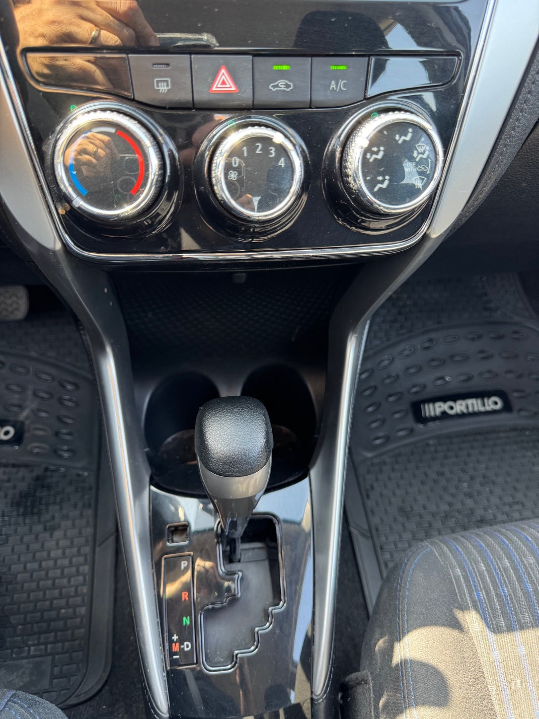 TOYOTA YARIS E AUTOMATIC 2019