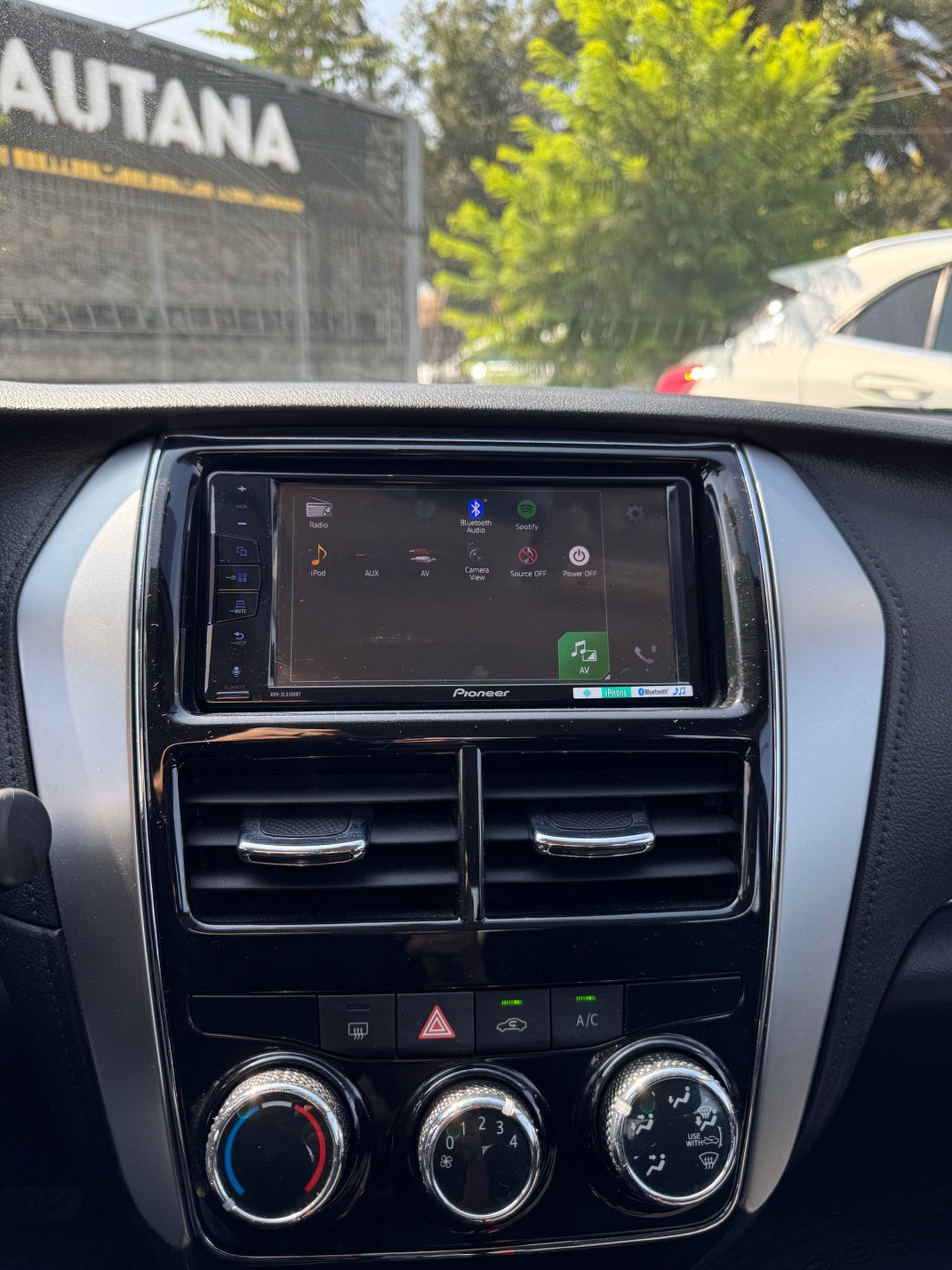 TOYOTA YARIS E AUTOMATIC 2019