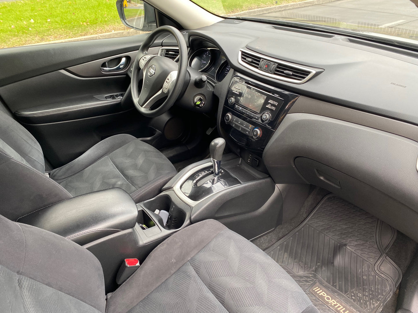 NISSAN XTRAIL 3 CORRIDAS AUTOMATICA 2016