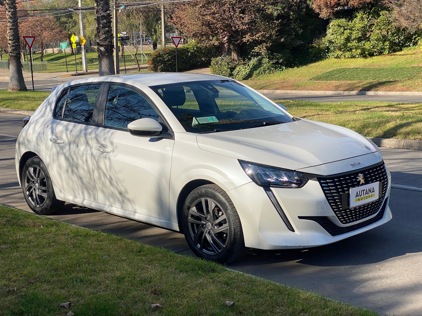 PEUGEOT NEW 208 ACTIVE PACK 1.2 PURETECH