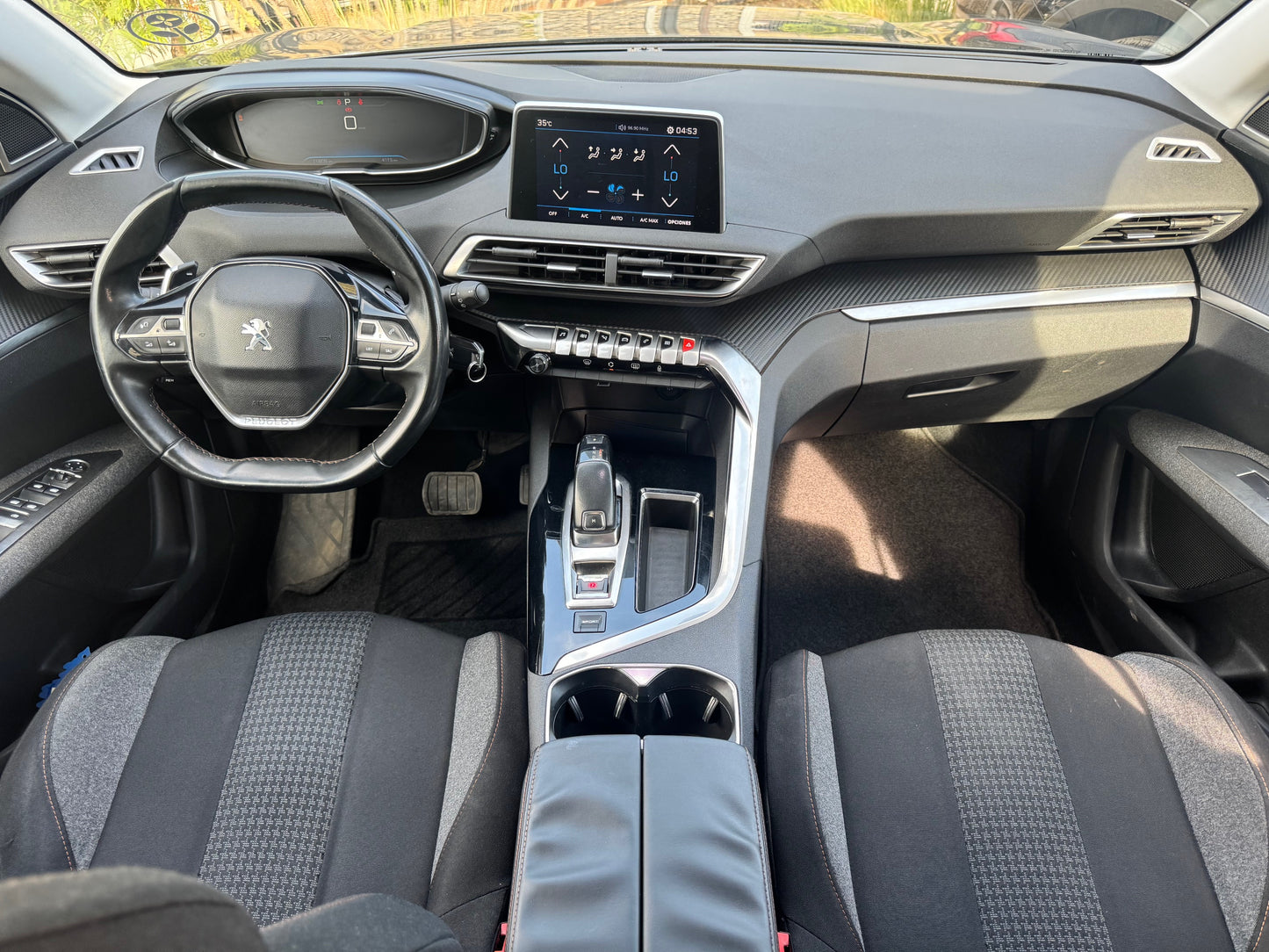 PEUGEOT 3008 AUTOMATICO 2018