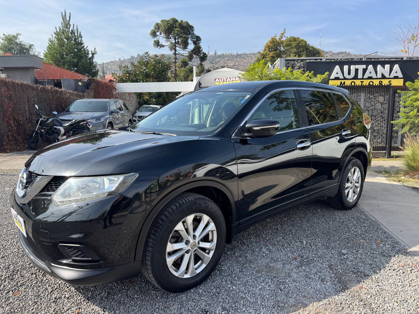 VENDIDA - NISSAN XTRAIL AUT. 2015