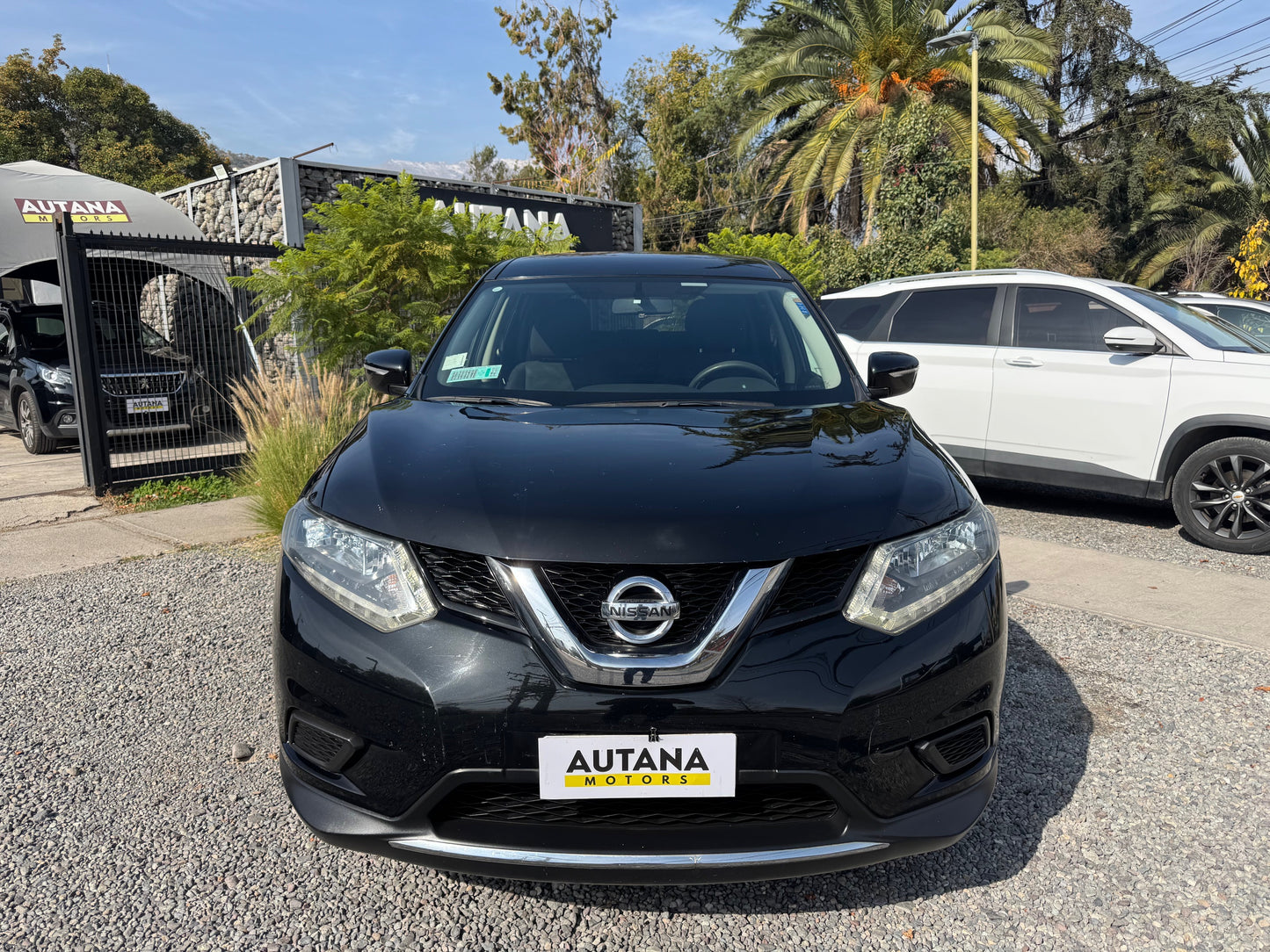 VENDIDA - NISSAN XTRAIL AUT. 2015