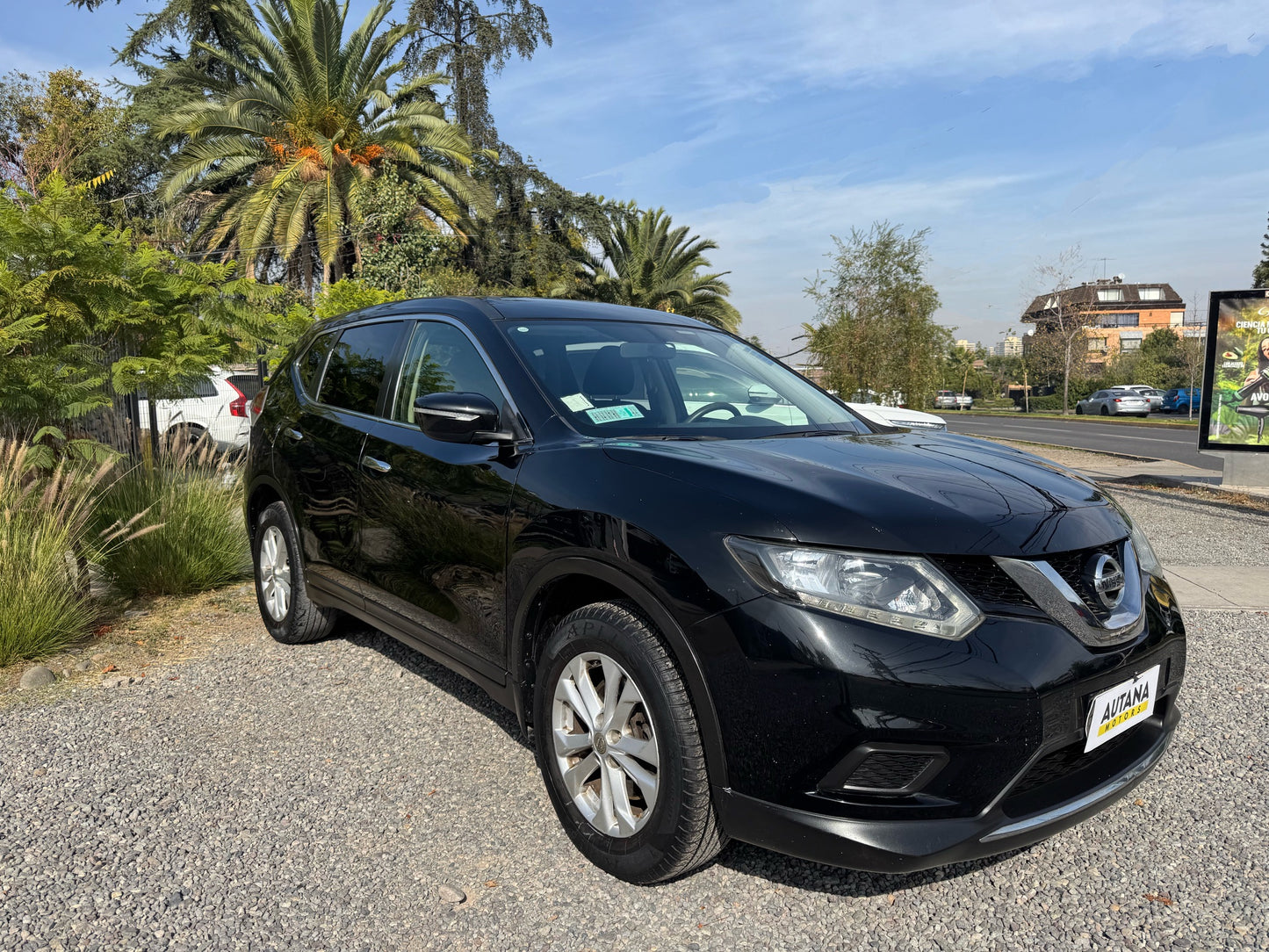VENDIDA - NISSAN XTRAIL AUT. 2015
