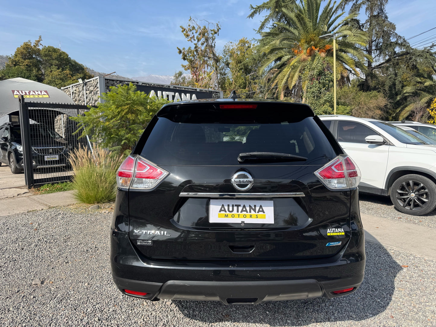 VENDIDA - NISSAN XTRAIL AUT. 2015