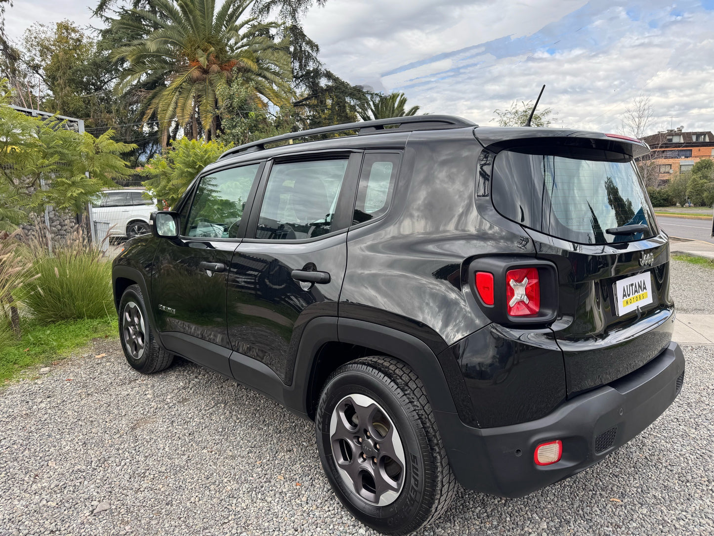 VENDIDO - JEEP RENEGADE LX SPORT AUT. 2018