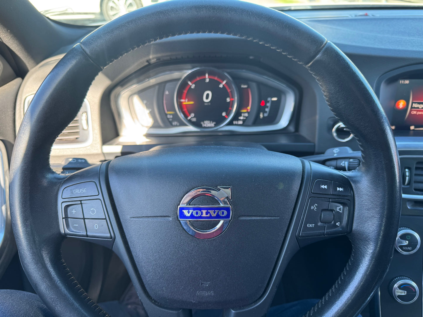 VENDIDO - VOLVO S60 D2 COMFORT DIESEL 2019