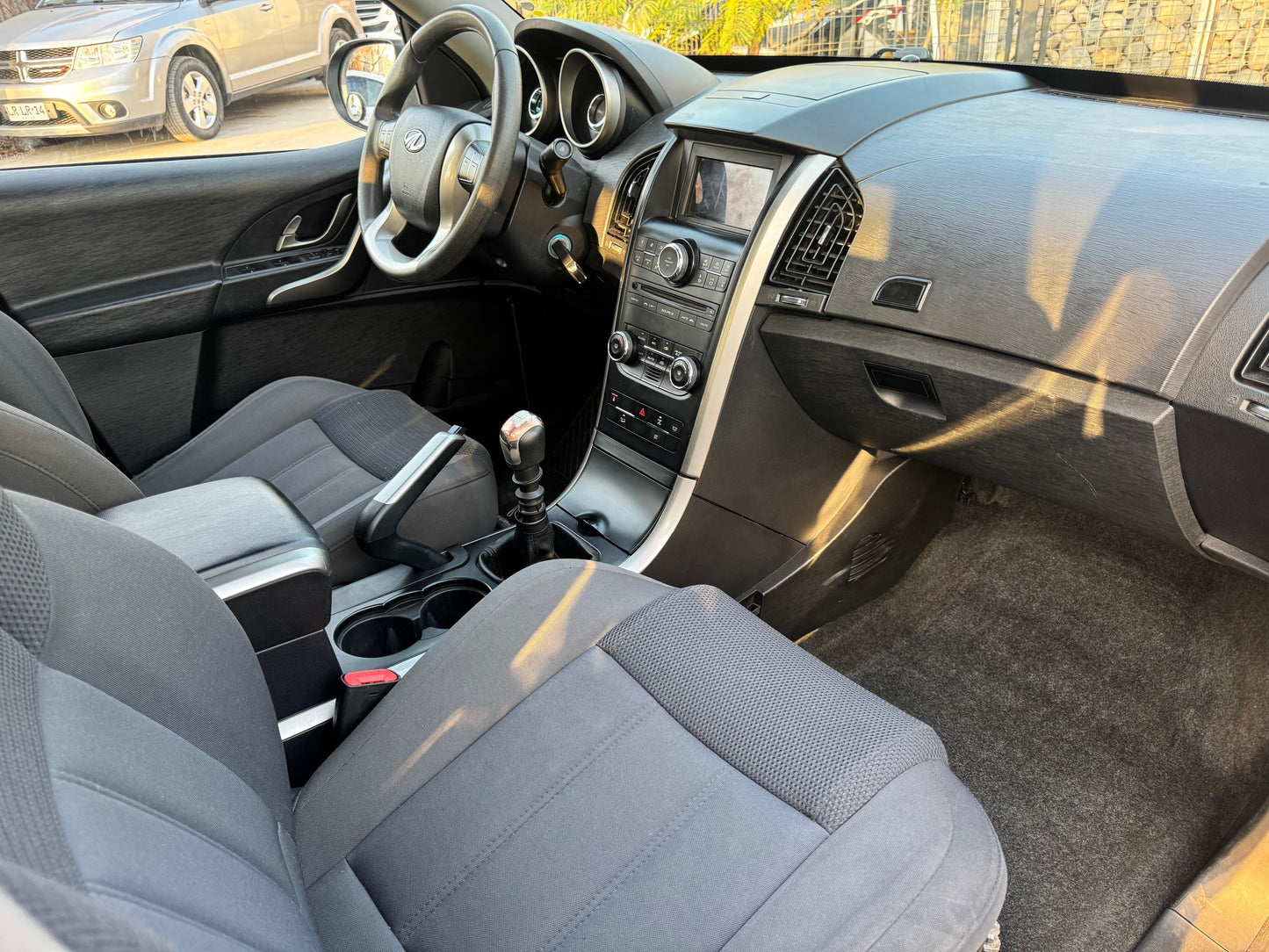 VENDIDA - MAHINDRA NEW XUV500 DIESEL FULL