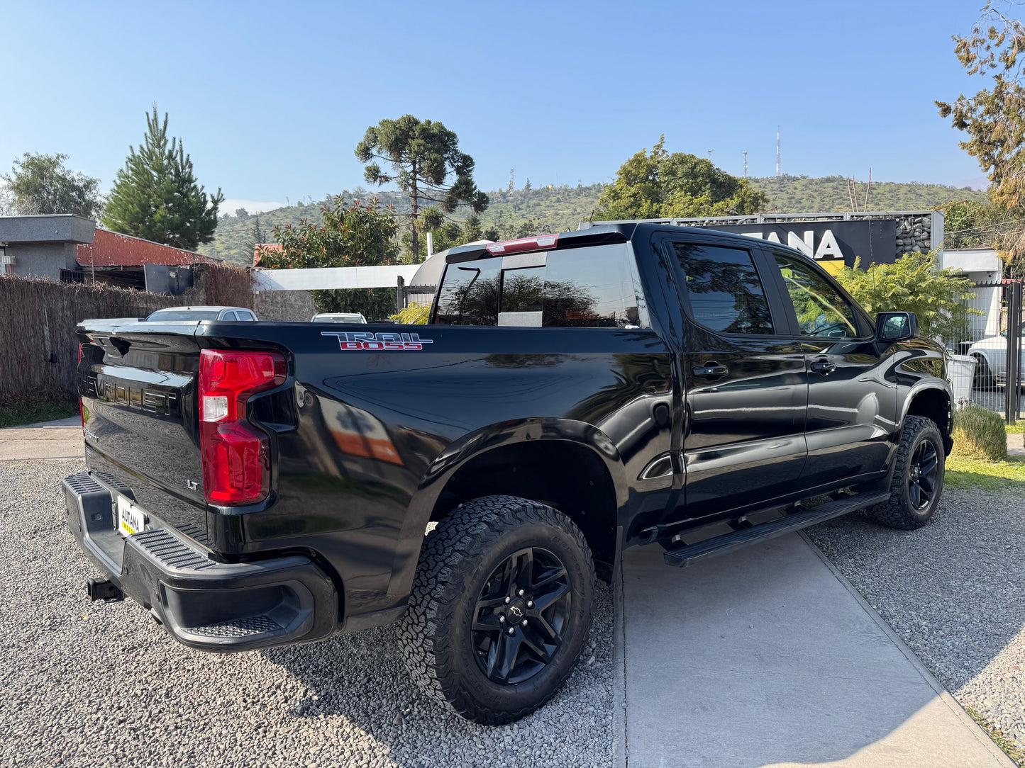 VENDIDA - CHEVROLET SILVERADO Z71 4X4 TRAIL BOSS 2020
