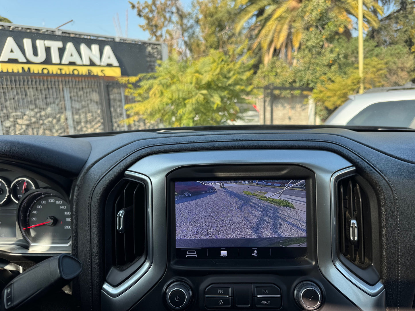 VENDIDA - CHEVROLET SILVERADO Z71 4X4 TRAIL BOSS 2020